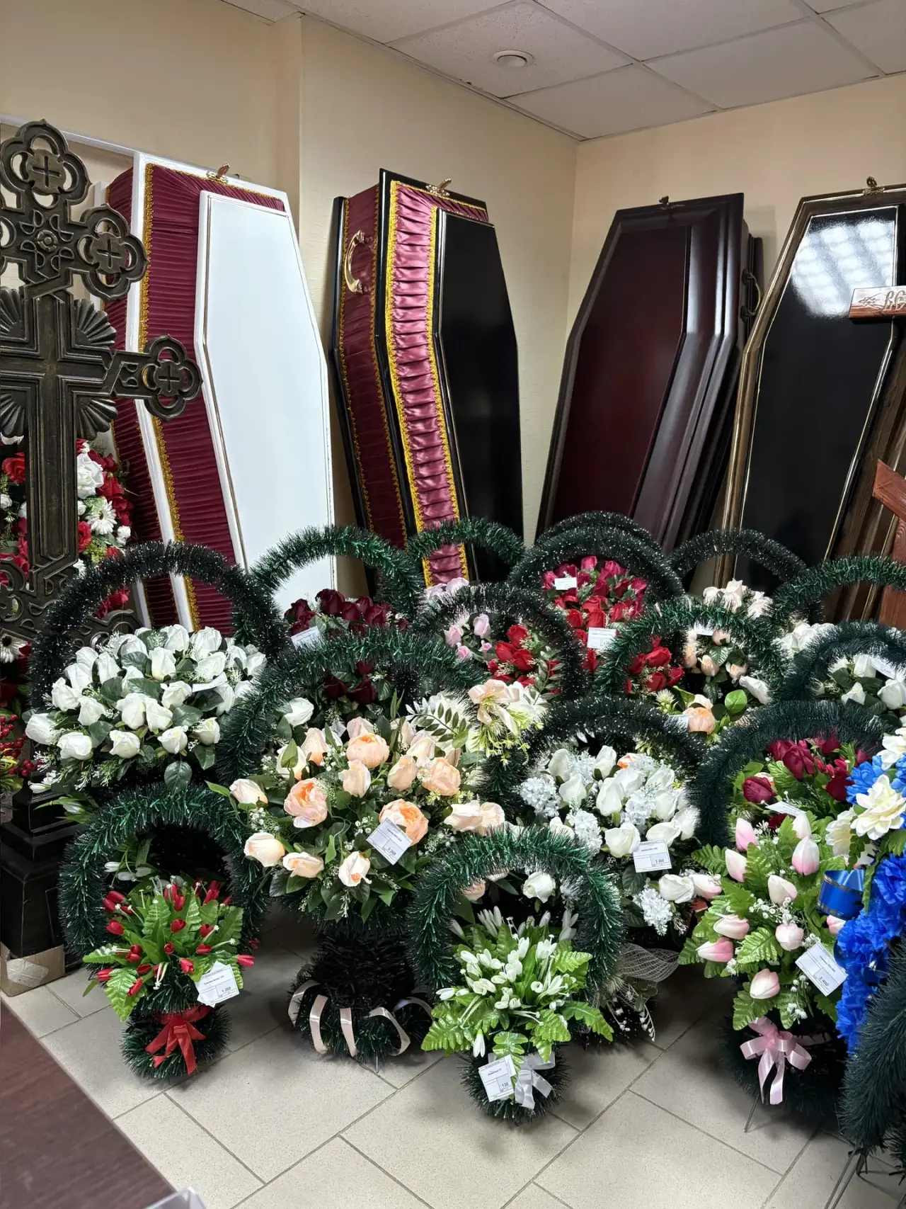 Корзина на похороны
